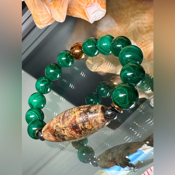 MALACHITE + UNIQUE JASPER NATURAL BRACELET size 7 - Picture 4 of 11